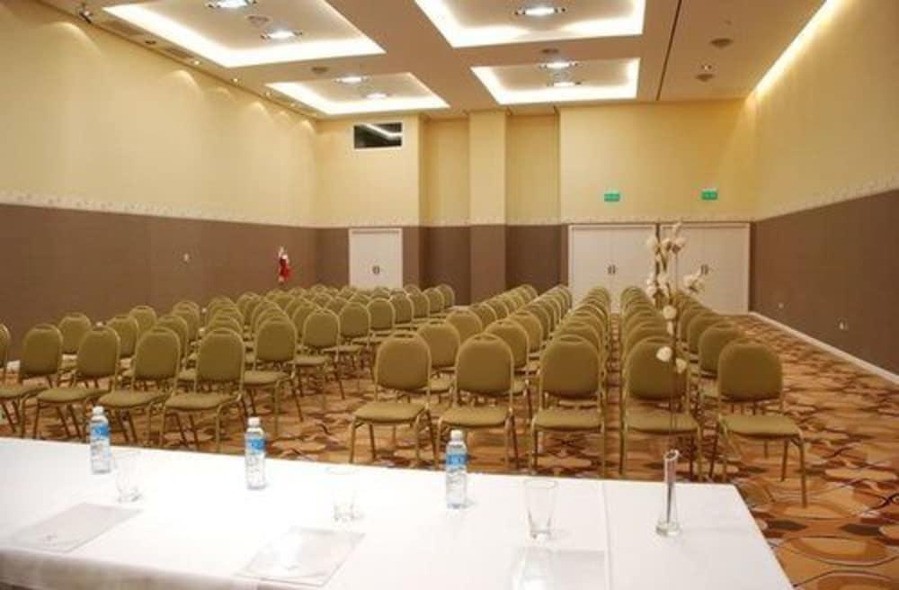 Howard Johnson Villa Maria Hotel Y Casino Dış mekan fotoğraf